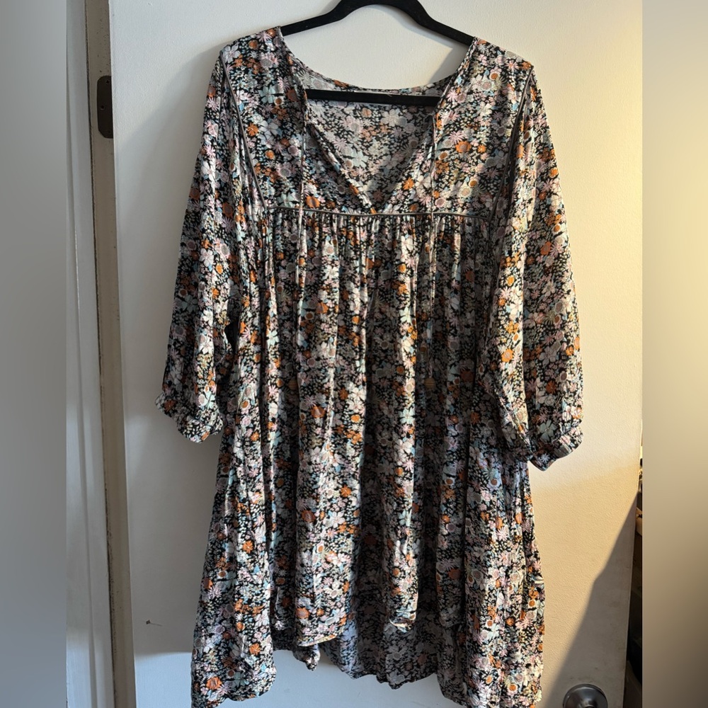 Natural Life Floral V-Neck Mini Dress with Elbow Length Banded Sleeves, XL — EUC